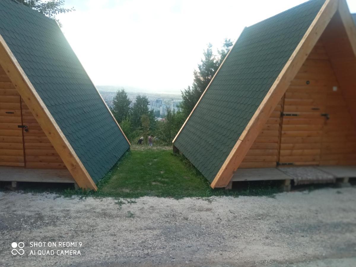 Bungalovi Lana Сараево Екстериор снимка