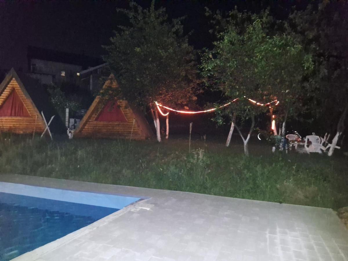 Bungalovi Lana Сараево Екстериор снимка